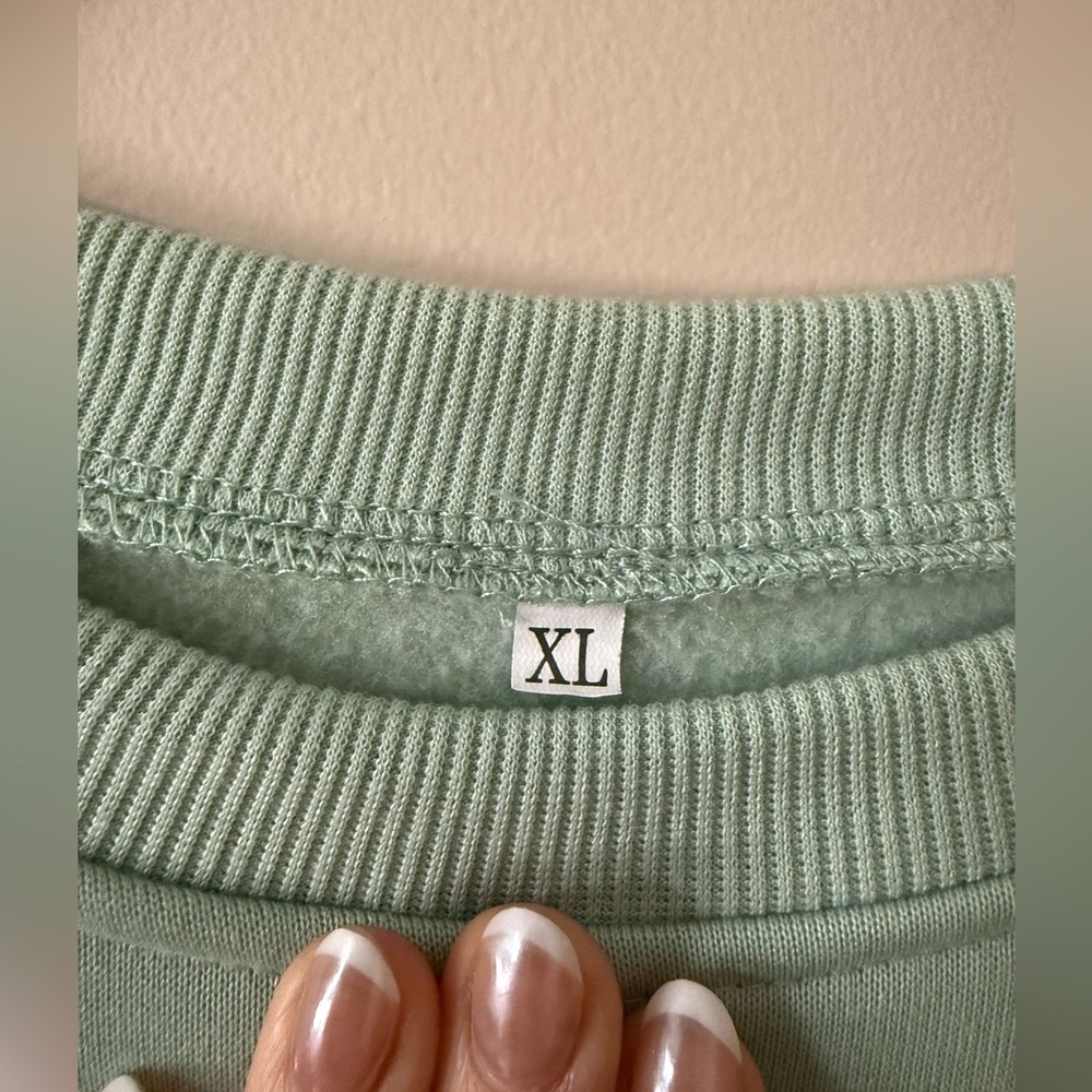 Oversized light sage green Sweatshirt - Picture 3 of 3
